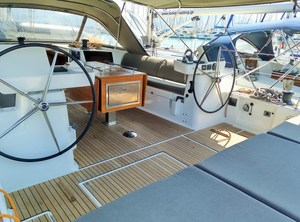 Dufour 560