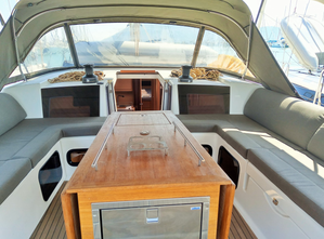 Dufour 560