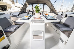 Oceanis 38.1 „Rania“ – fotka 7