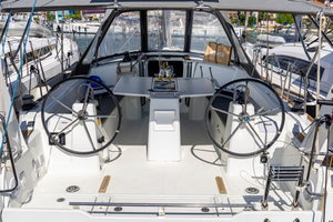 Oceanis 38.1 „The Boss“ – fotka 6