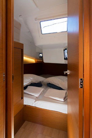 Sun Odyssey 410 „Shaken Not Stirred“ – fotka 13