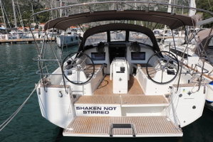 Sun Odyssey 410 „Shaken Not Stirred“ – fotka 2