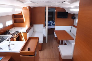 Sun Odyssey 410 „Shaken Not Stirred“ – fotka 3