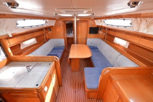 Bavaria 38 cruiser