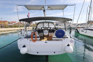 Bavaria C42 „Summertime“ – fotka 1