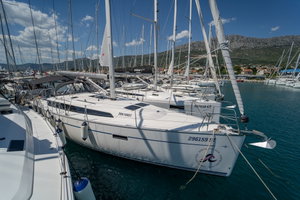 Bavaria Cruiser 46 „Nauti Girl“ – fotka 1