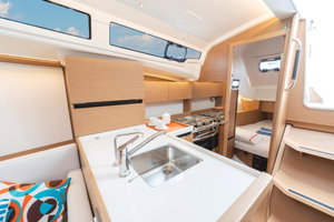 Sun Odyssey 350 „Luigi“ – fotka 7