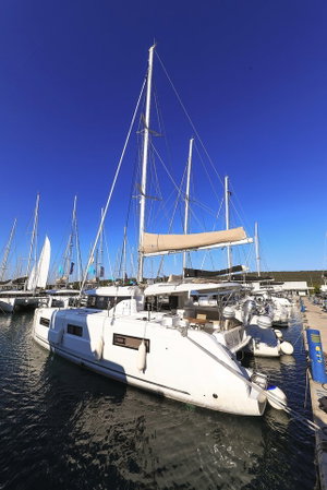 Lagoon 46 „Midlife Crisis“ – fotka 1