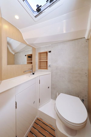 Bavaria C42 „Levente“ – fotka 35