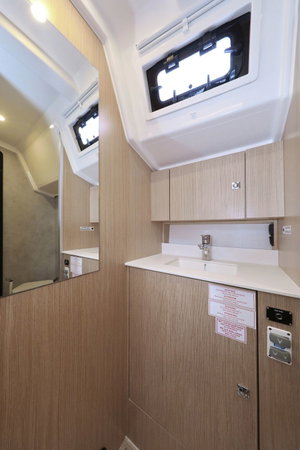 Bavaria C42 „Maupiti“ – fotka 38