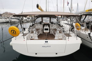 Bavaria C42 „Maupiti“ – fotka 2