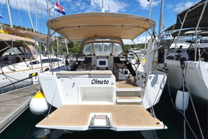 Dufour 390 „Olmato“ – fotka 1