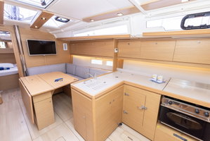 Dufour 390 „Olmato“ – fotka 24