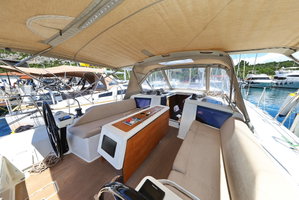 Dufour 390 „Olmato“ – fotka 8
