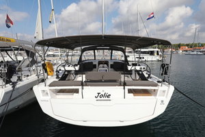 Dufour 470 „Jolie“ – fotka 1