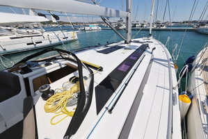 Dufour 48 „Ocean Rose“ – fotka 8