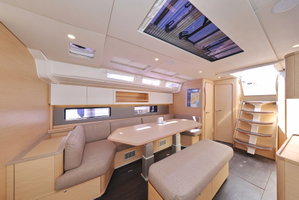 Dufour 48 „Ocean Rose“ – fotka 3