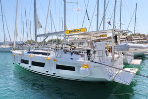 Dufour 48 „Ocean Rose“ – fotka 1