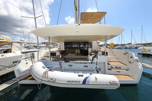 Dufour 48 Catamaran „Be Mine“ – fotka 1