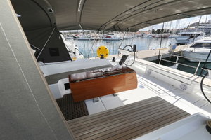 Dufour 530 „Blue Therapy“ – fotka 10