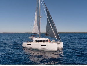 Lagoon 40 „Sailor Moon“ – fotka 1