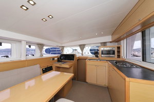 Lagoon 400 S2 „Ladies First“ – fotka 2