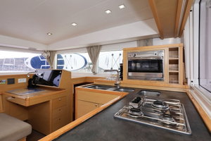 Lagoon 400 S2 „Ladies First“ – fotka 15