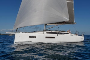 Sun Odyssey 350 „Miyabi“ – fotka 3