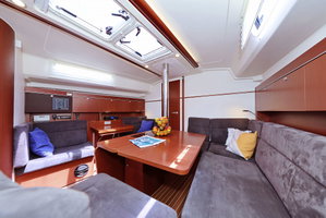 Hanse 415