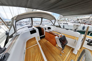 Hanse 415