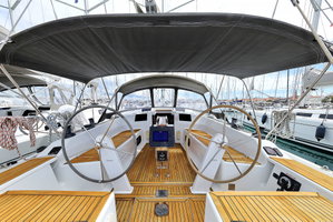Hanse 415