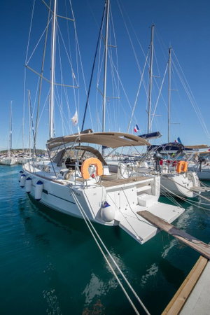 Dufour 460 GL „ERASMUS“ – fotka 1