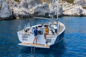 Dufour 530 Smart Electric „Y-JIREH“ – fotka 2