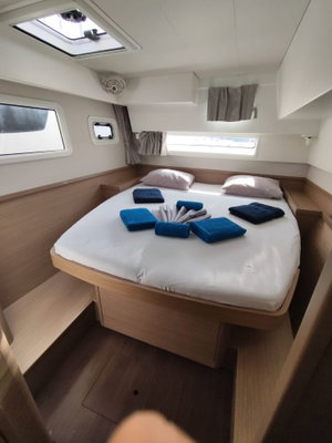 Lagoon 42 „VIOLET“ – fotka 13