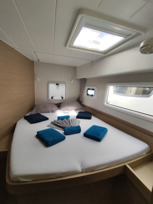 Lagoon 42 „VIOLET“ – fotka 12