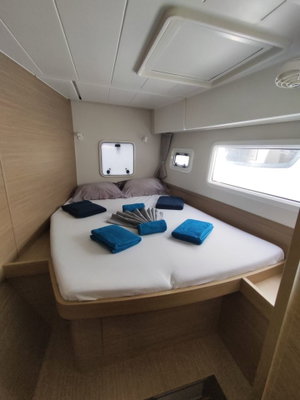 Lagoon 42 „VIOLET“ – fotka 11