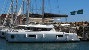 Lagoon 42 „WHITE MOON“ – fotka 7