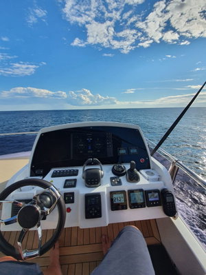 Sealine F430 „Blue Lagoon II“ – fotka 4