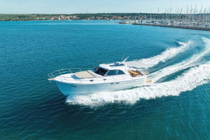 Adriana 44 „Adriana“ – fotka 1