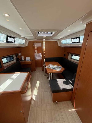Bavaria C38 „The Cat“ – fotka 9