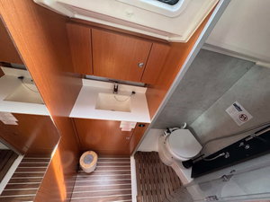 Bavaria C42 „A.HO.I. two“ – fotka 15