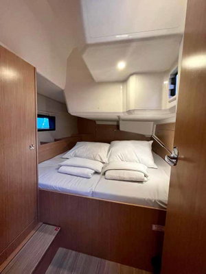 Bavaria C42 „Sideways“ – fotka 8