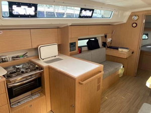 Bavaria C42 „Sideways“ – fotka 6