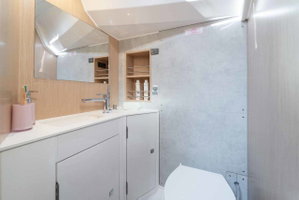 Bavaria C42 „Vento Estivo“ – fotka 28