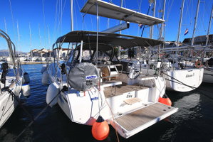 Bavaria C42 Style „Lizzy“ – fotka 2