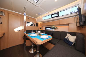 Bavaria C42 Style „Lizzy“ – fotka 11