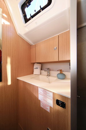 Bavaria C42 Style „Lizzy“ – fotka 26