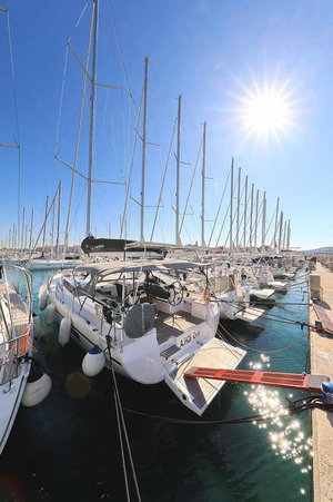 Bavaria C45 Holiday „A.HO.I. one“ – fotka 2
