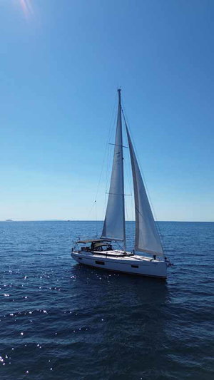Bavaria C57 Style „F-ONE“ – fotka 20