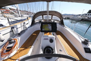 Bavaria Cruiser 33